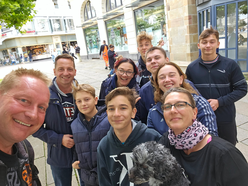 Exitmania Team Photo 9